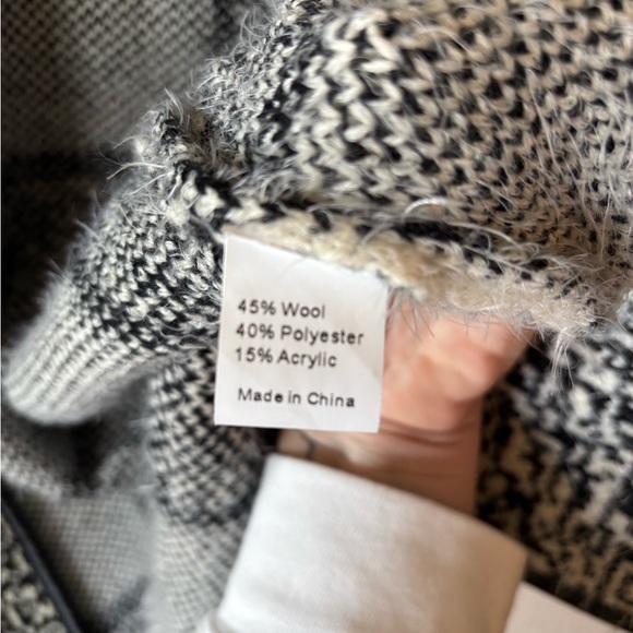 John Fashion‎ Cardigan Womens XL Checkerboard Fuzzy Wool Blend Hook N Eye - Picture 8 of 11